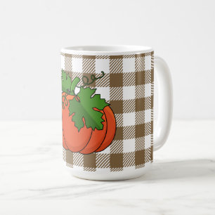 Taza De Café Calabaza naranja sobre el patrón de cuadros de col
