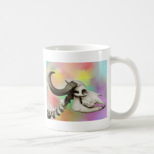 Taza De Café Calavera de búfalo en fondo acuarela