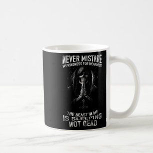 Taza De Café Calavera de Halloween no confunda la amabilidad co