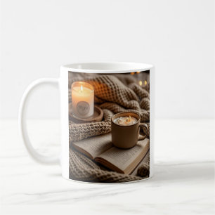 Taza De Café Cálidas velas y manta por la noche