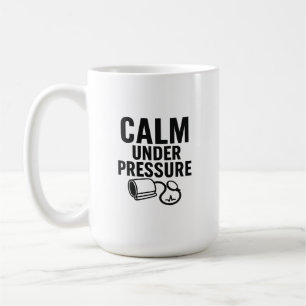 Taza De Café Calma bajo presión Mug