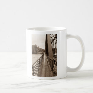 Taza De Café Calzada del puente del ferrocarril de Talkeetna