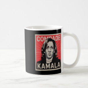 Taza De Café Camarada Kamala Shirt Divertido político llevando 