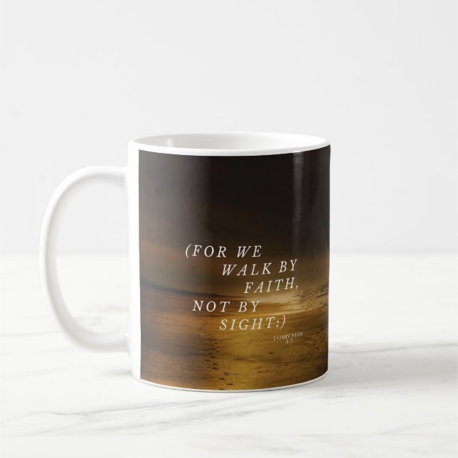 Taza De Café Caminar Por Faith Mug (Izquierda)