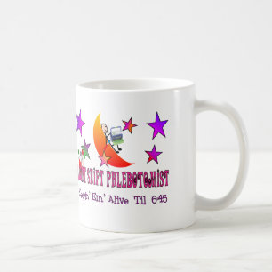 Taza De Café Camisetas y regalos de Phlebotomist del turno de