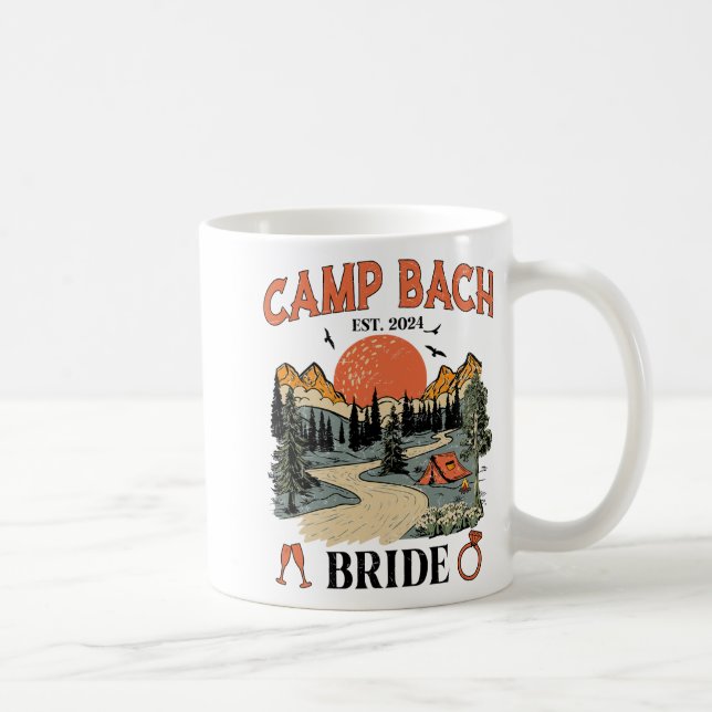Taza De Café Campamento de Despedida de Soltera con Senderismo  (Derecha)