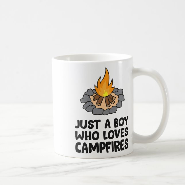Taza De Café Camping Bonfire Just A Boy Who Loves Campfires  (Derecha)