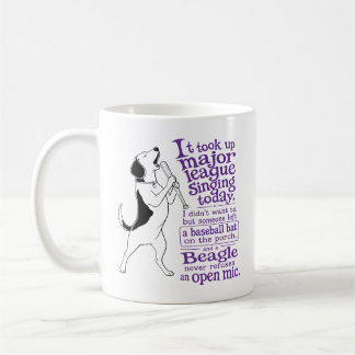 Taza De Café Cantante de béisbol Beagle Deportes