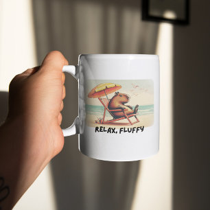 Taza De Café Capybara en la playa dice: Relájate, disfruta