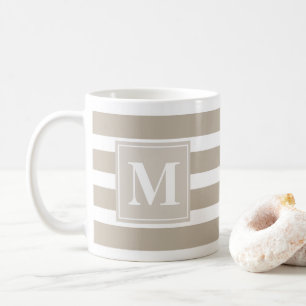 Taza De Café Caqui moderno y franja blanca con monograma