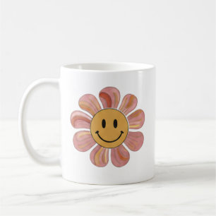 Taza De Café Cara de sonrisa retro con flor groovy en tonos pas