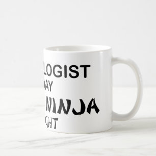 Taza De Café Cardiólogo Ninja mortal por noche
