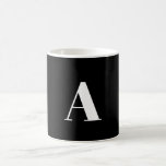 Taza De Café Carta A Monograma moderno de estilo blanco y negro<br><div class="desc">Carta A Monograma Café moderno de estilo blanco y negro</div>