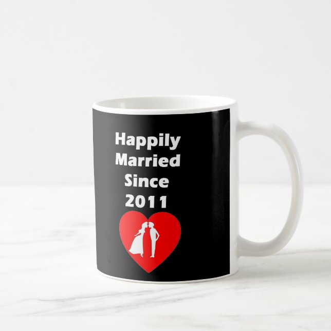 Taza De Café Casado feliz desde 2011 (Derecha)