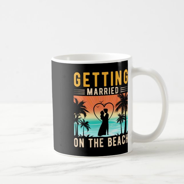 Taza De Café Casándose en la playa novia y novio despedida (Derecha)