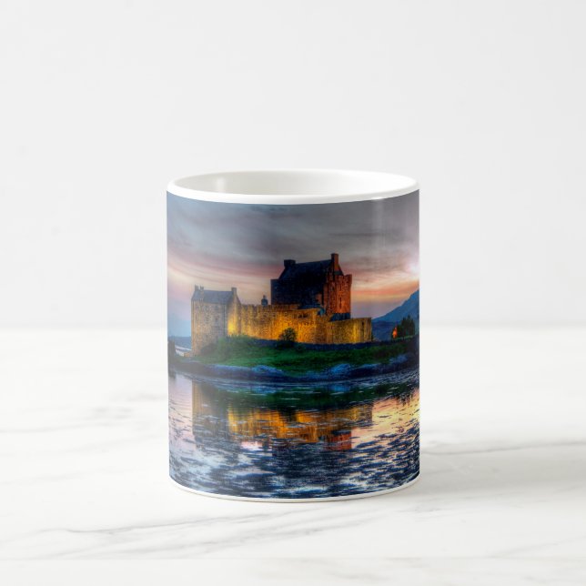 Taza De Café Castillo Eilean Donan, Scotland Mug (Centro)