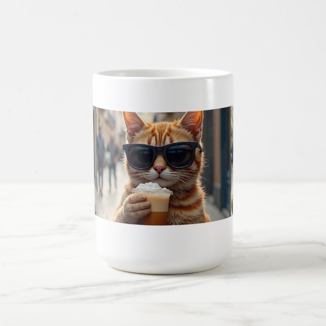 Taza De Café Cat Sipping Coffee On A Street (Centro)