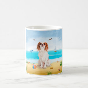 Taza De Café Cavalier King Dog en la playa