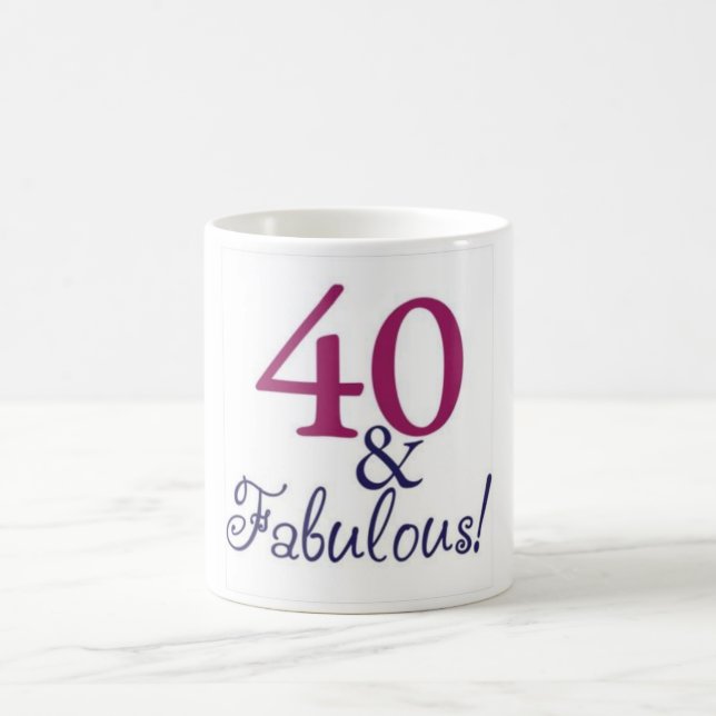 Taza De Café celebración de cuarenta y fabuloso (Centro)