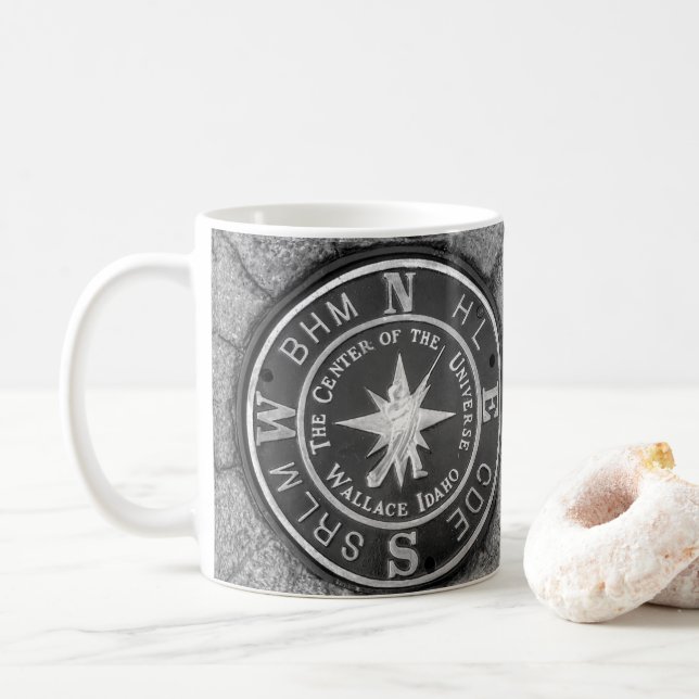 Taza De Café Centro del universo en Wallace Idaho (Con donut)