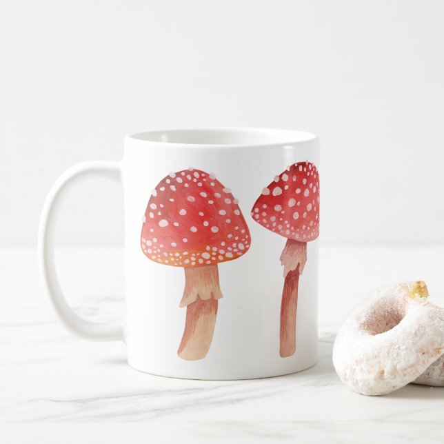 Taza De Café champiñones rojos. La mariposa vuela agaric. Amani (Con donut)