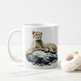 Taza De Café Cheetah descansa en una roca