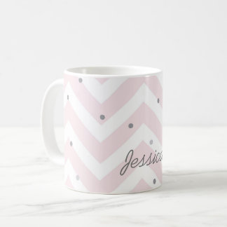 Taza De Café Chevron rosa pastel de moda y puntos personalizado