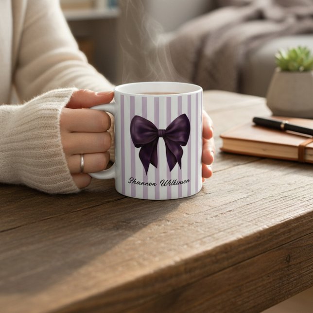 Taza De Café Chic Purple Bow Feminine Name Mug (Subido por el creador)