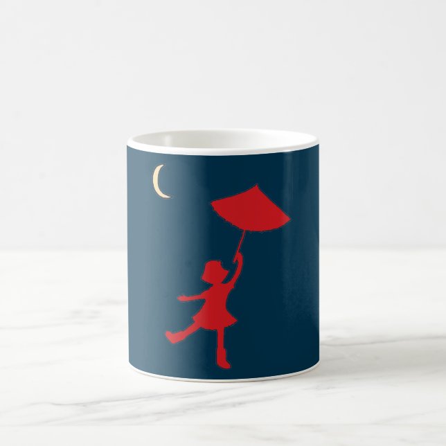 Taza De Café Chica bailando con su paraguas (Centro)