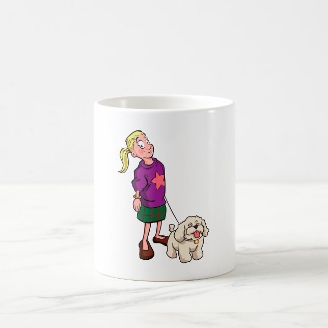 Taza De Café Chica Caminando Un Café Perro (Subido por el creador)