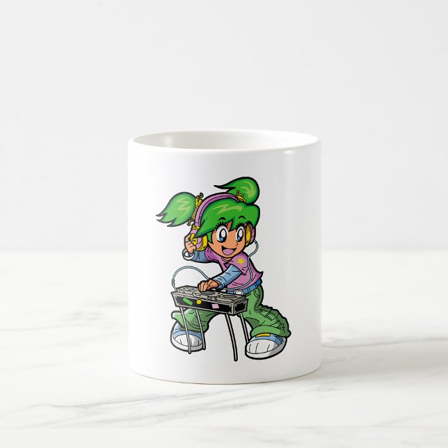 TAZA DE CAFÉ CHICA DJ (Subido por el creador)