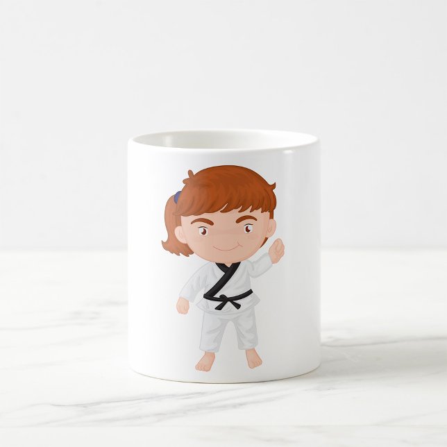 Taza De Café Chica Doing Karate Mug (Subido por el creador)