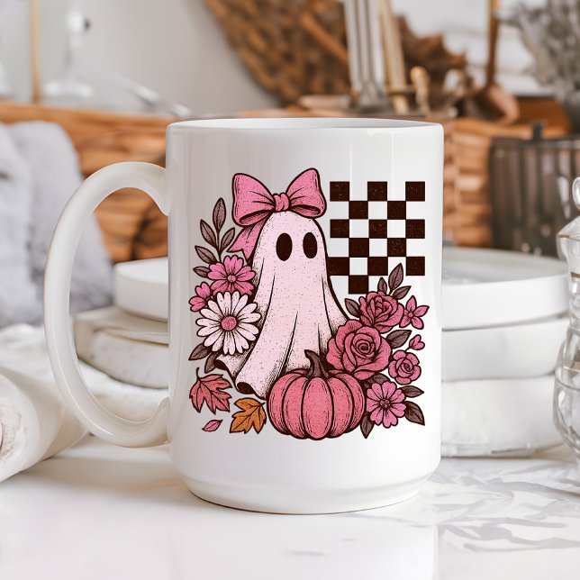 Taza De Café Chica fantasma de coqueta rosa retro con Bow Hallo (This coquette ghost retro Halloween design combines floral sweetness with spooky spirit.)