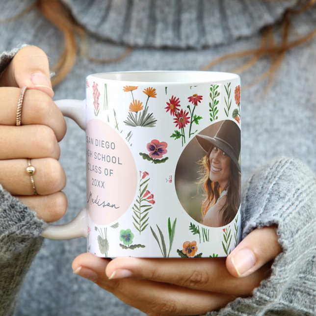 Taza De Café Chica Flor Silvestre Foto de Graduación (Wildflower Girl Graduation Photo Coffee Mug)