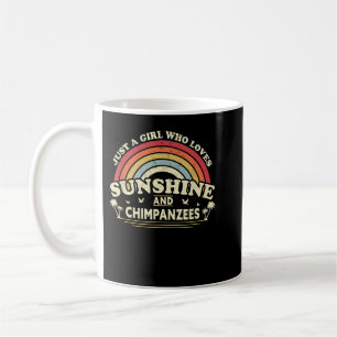Taza De Café Chimpanzee Un Chica Que Ama El Sol Y El Chimpancé