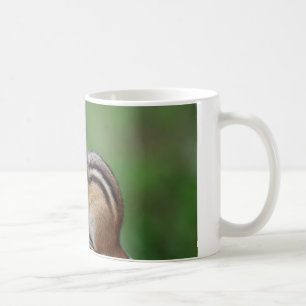 Taza De Café Chipmunk que come nueces