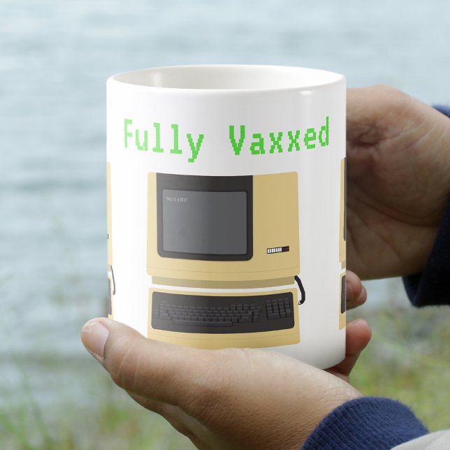 Taza De Café Chiste de cómico Geek completamente Vaxxed (Subido por el creador)