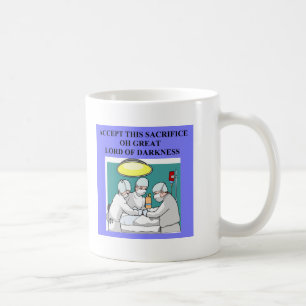 Taza De Café chiste demoníaco del médico/del cirujano