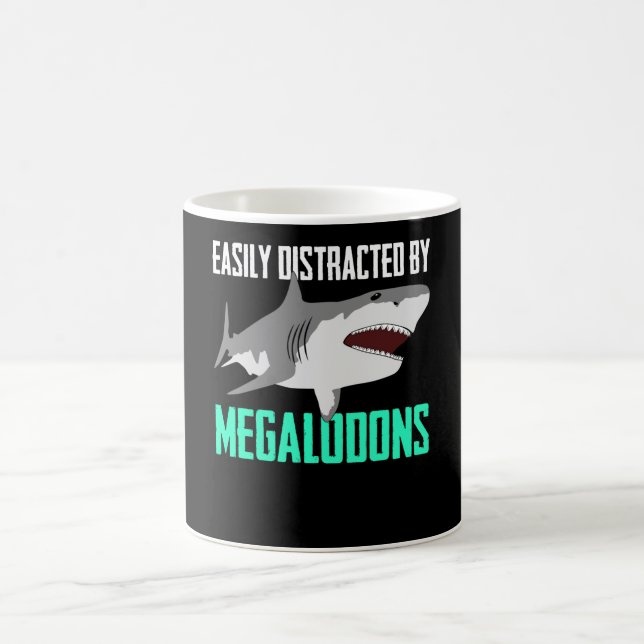 Taza De Café Chiste Megalodon con tiburón (Centro)