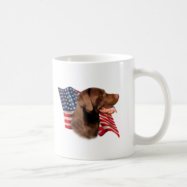 Taza De Café Chocolate Labrador recuperar bandera estadounidens (Derecha)
