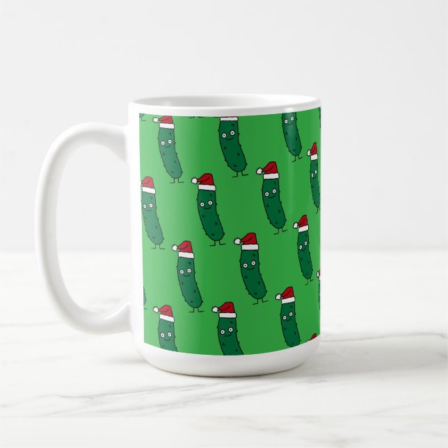 Taza De Café Christmas Dill Pickle wearing a Santa Hat (Izquierda)