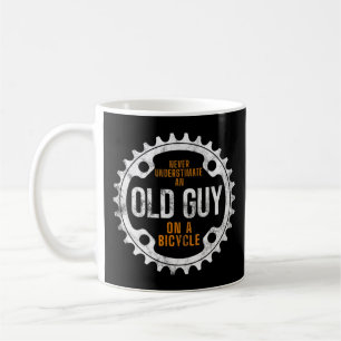 Taza De Café Ciclismo De Hombres - Nunca Subestimes A Un Viejo 