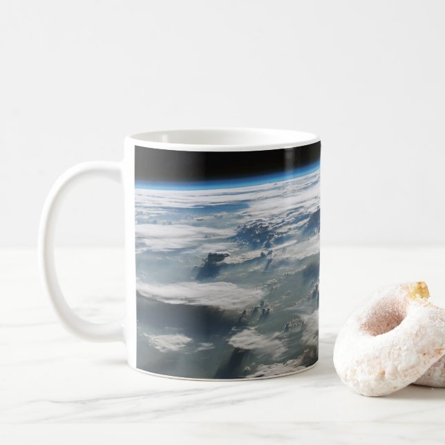 Taza De Café Cielo de tormenta sobre la Amazonía (Con donut)