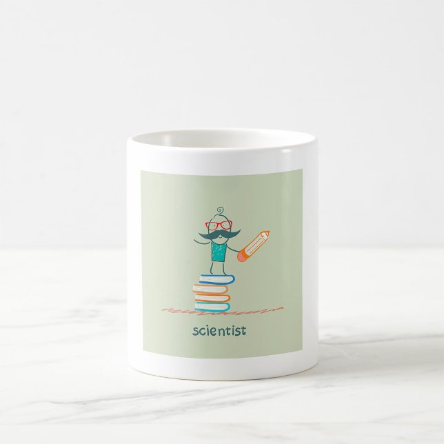 Taza De Café Científico de pie sobre libros (Subido por el creador)