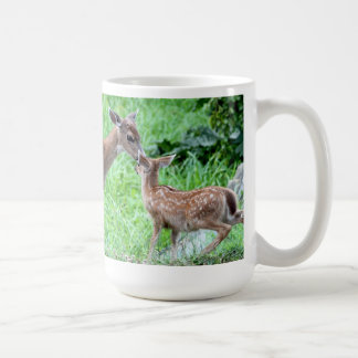 Taza De Café Ciervos que besan el cervatillo