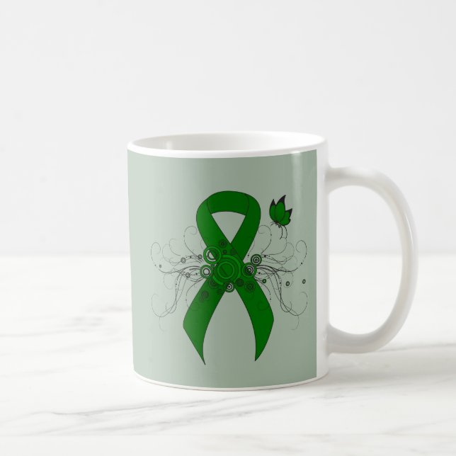 Taza De Café Cinta de sensibilización verde con mariposa (Derecha)
