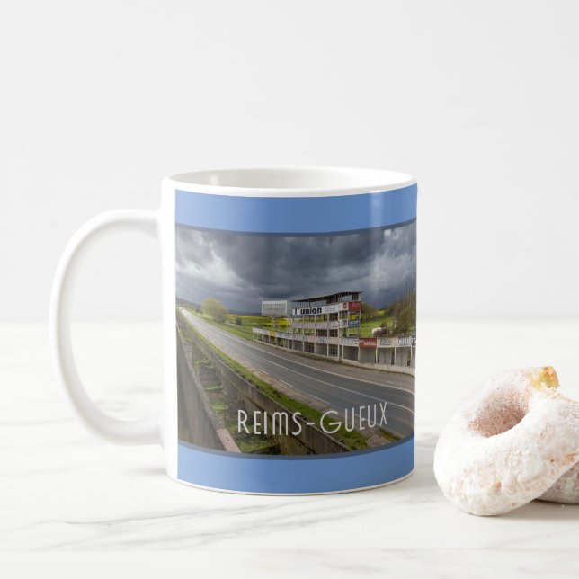 Taza De Café Circuito de carreras Reims-Gueux, Francia (Con donut)