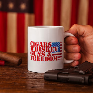 Taza De Café Cisternas De Cigarro Y Libertad