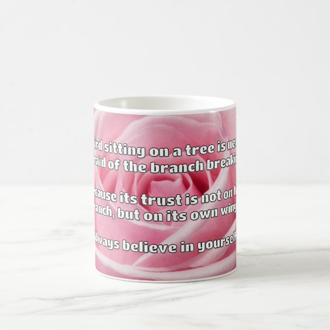 Taza De Café Cita de estímulo positivo de Empath Belig (Centro)
