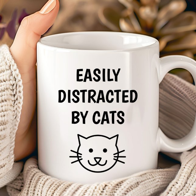 Taza De Café Cita Graciosa De Gato - Distrada Fácilmente Por Ga (Funny Cat Quote - Easily Distracted By Cats Coffee Mug)